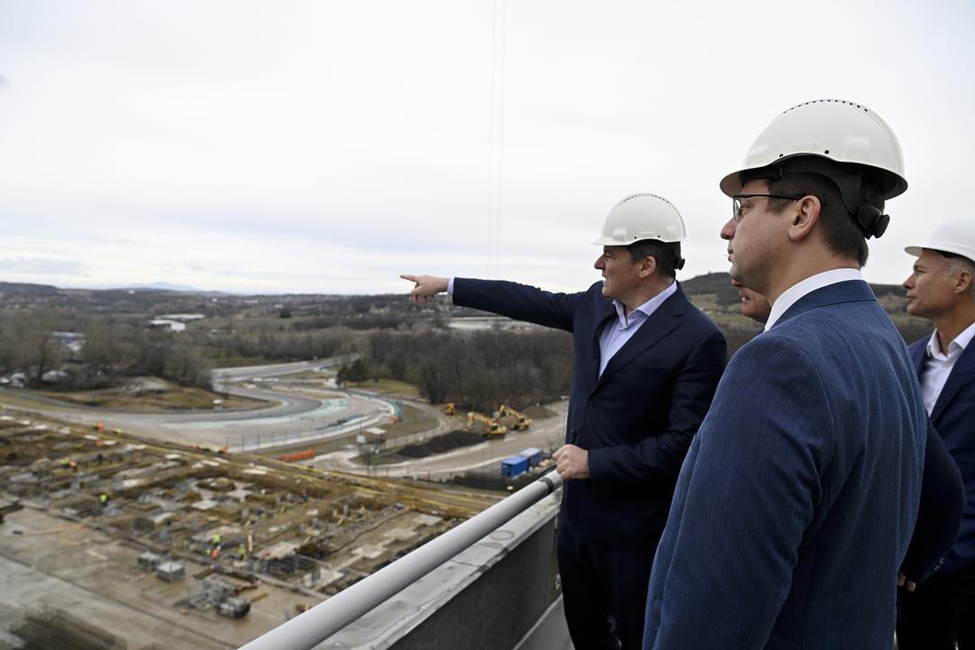 Debrecen BMW Werksbau erreicht wichtigen Meilenstein
