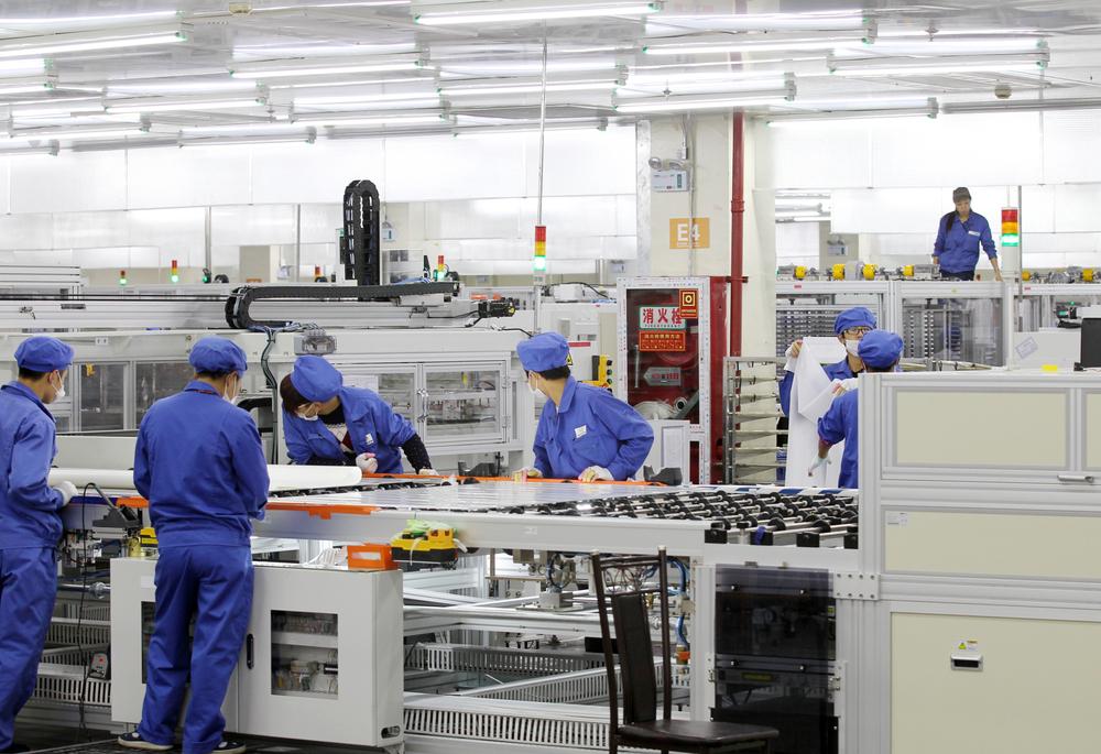factory workers job