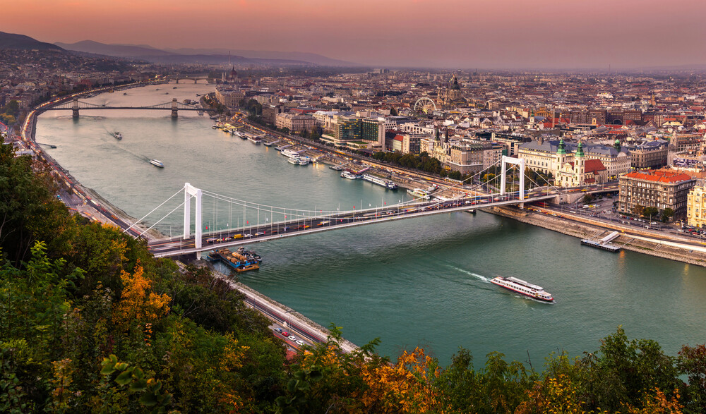 Elizabeth Bridge Danube Budapest medieval sword Happy City Index